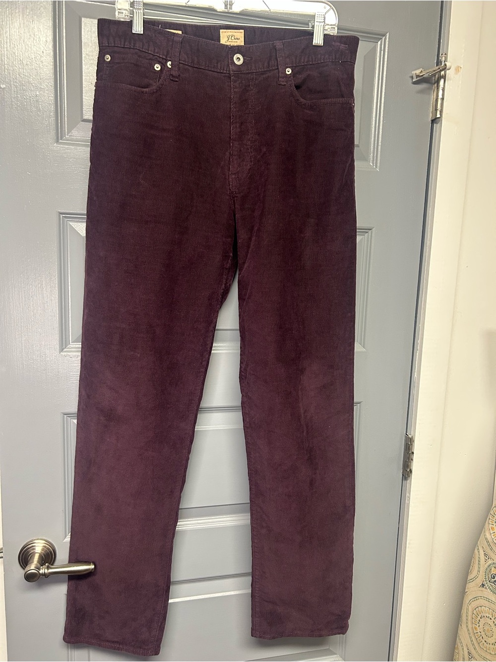 J.Crew men’s classic straight eggplant corduroy pants. Size 32x34. Like new